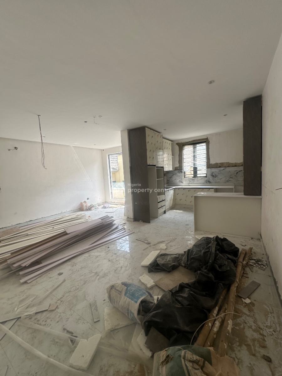 Spacious Solid Fully Serviced 3bedroom Apartment with Bq, Freedom Way, Most Sought After Neighborhood in Ikate Lekki, Ikate, Lekki, Lagos, Block of Flats for Sale