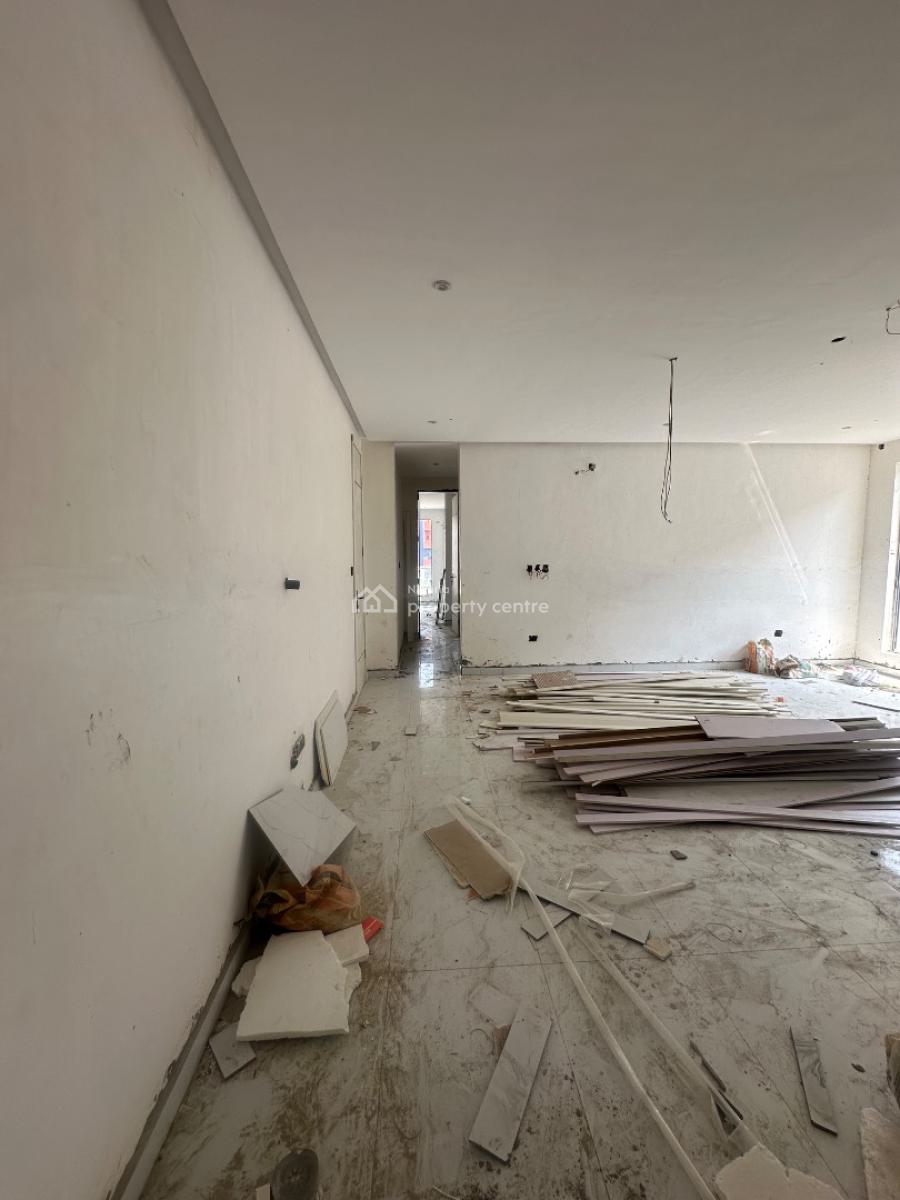 Spacious Solid Fully Serviced 3bedroom Apartment with Bq, Freedom Way, Most Sought After Neighborhood in Ikate Lekki, Ikate, Lekki, Lagos, Block of Flats for Sale