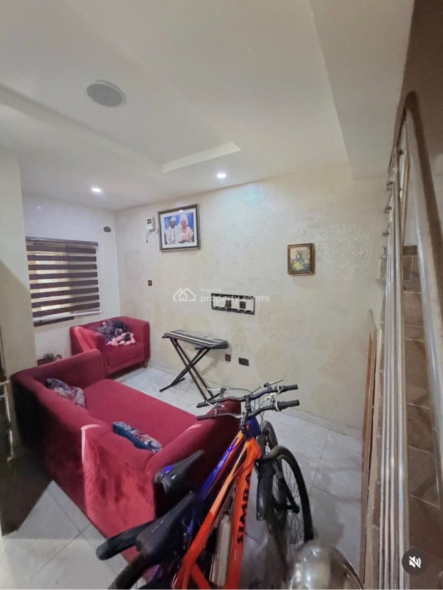 Solid 4 Bedroom Terrace Duplex with Bq, Surulere, Lagos, Terraced Duplex for Sale