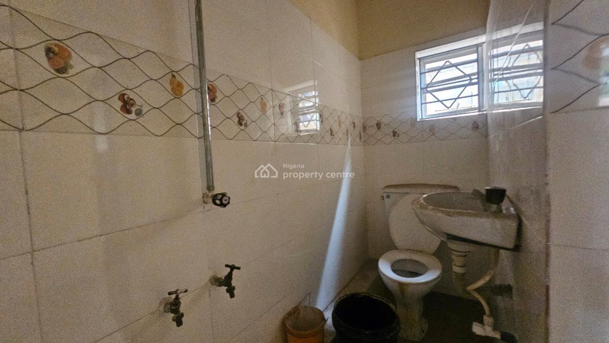 Amazing and Spacious 4 Bedroom Office Space, Cmd Road, Gra Phase 2, Magodo, Lagos, Office Space for Rent