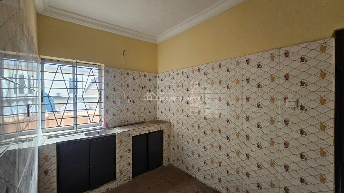 Amazing and Spacious 4 Bedroom Office Space, Cmd Road, Gra Phase 2, Magodo, Lagos, Office Space for Rent