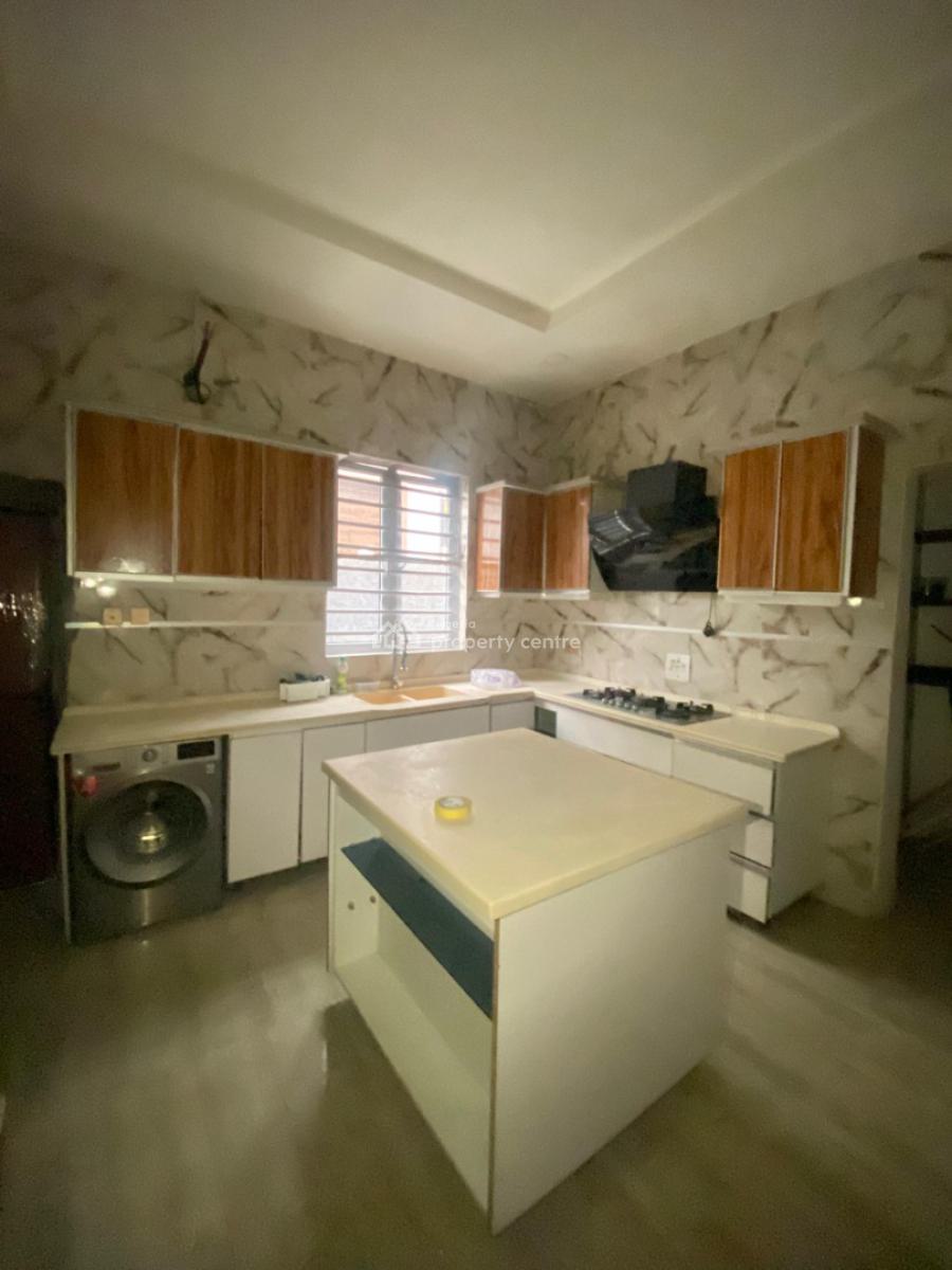 Beautiful 4 Bedroom Semi Detached Duplex with Bq, Chevron Toll Gate, Lekki, Lagos, Semi-detached Duplex for Rent