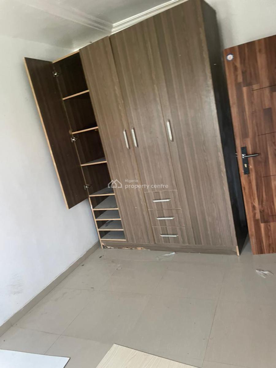 Well Renovated 4 Bedroom Detached, Fountain Springs Estate, Monastery Road, Sangotedo, Ajah, Lagos, Detached Duplex for Rent