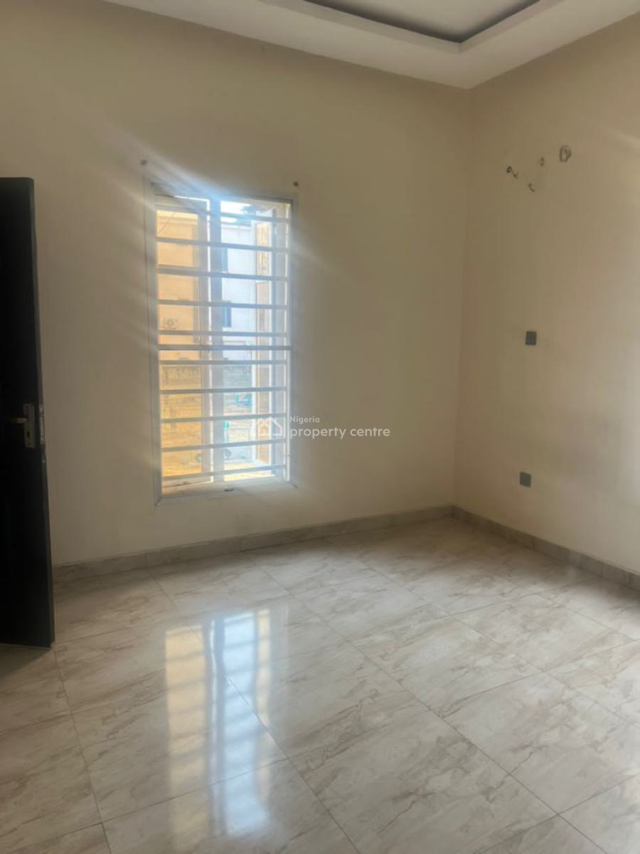 Spacious Room in a Shared Apartment, Chevy View Estate, Chevron, Lekki, Lagos, Flat / Apartment for Rent