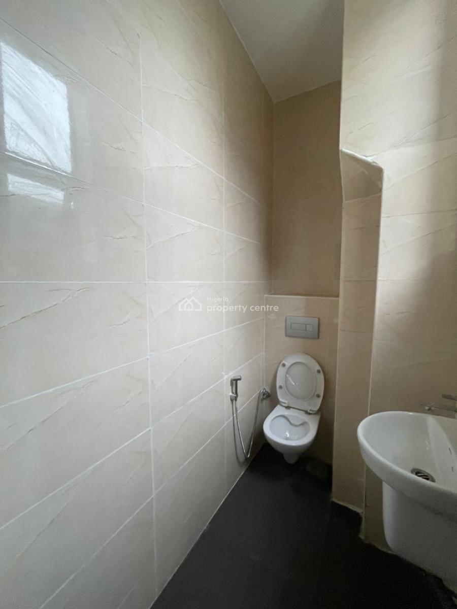 75sqm of Shop Space, Lekki, Lagos, Shop for Rent