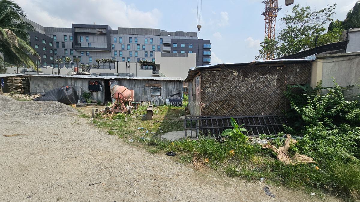 Fully Fenced, Dry, Firm and Regular Shaped 1,121sqm Land, Ikeja Gra, Ikeja, Lagos, Commercial Land for Sale