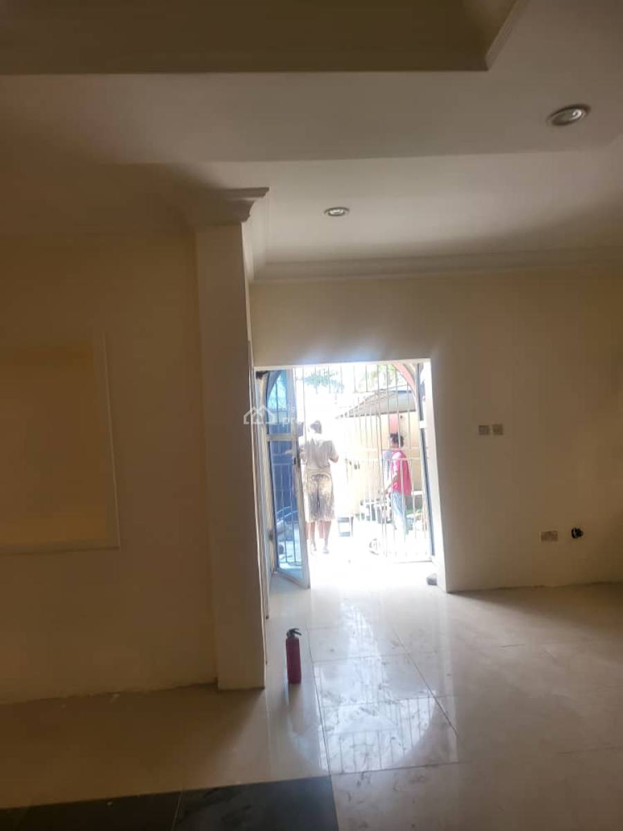 2 Bedroom Luxuury Apartment, Self Compound, Omole Phase 2, Ikeja, Lagos, Flat / Apartment for Rent