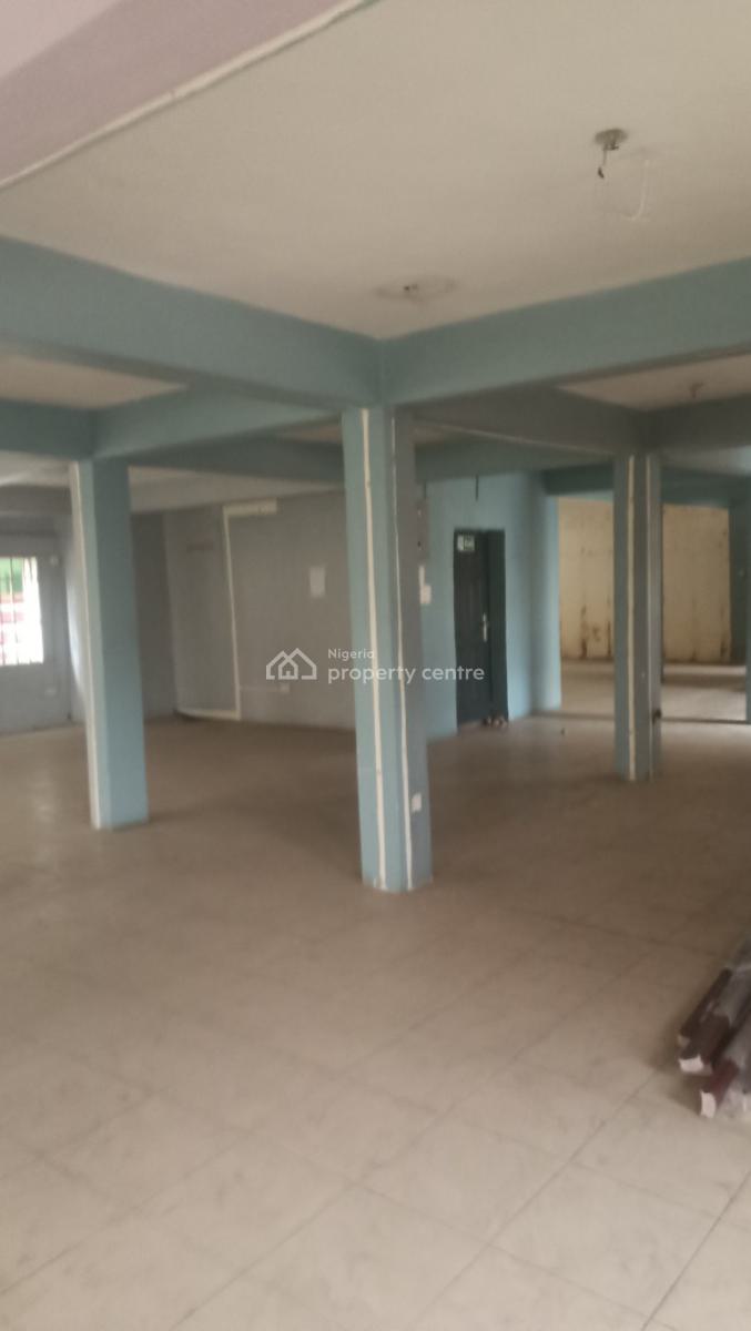 200 Sqms Office Space Upstairs, By Alagomeji Bus Stop, Alagomeji, Yaba, Lagos, Office Space for Rent