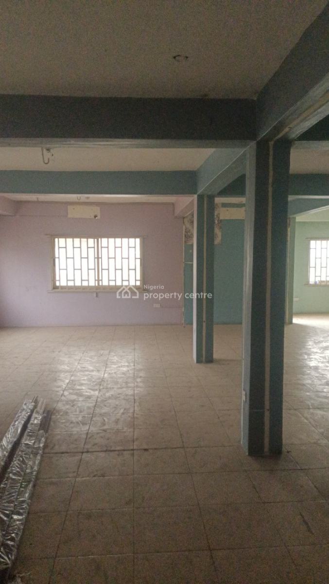 200 Sqms Office Space Upstairs, By Alagomeji Bus Stop, Alagomeji, Yaba, Lagos, Office Space for Rent
