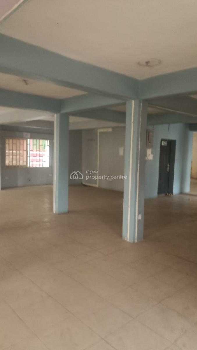 200 Sqms Office Space Upstairs, By Alagomeji Bus Stop, Alagomeji, Yaba, Lagos, Office Space for Rent