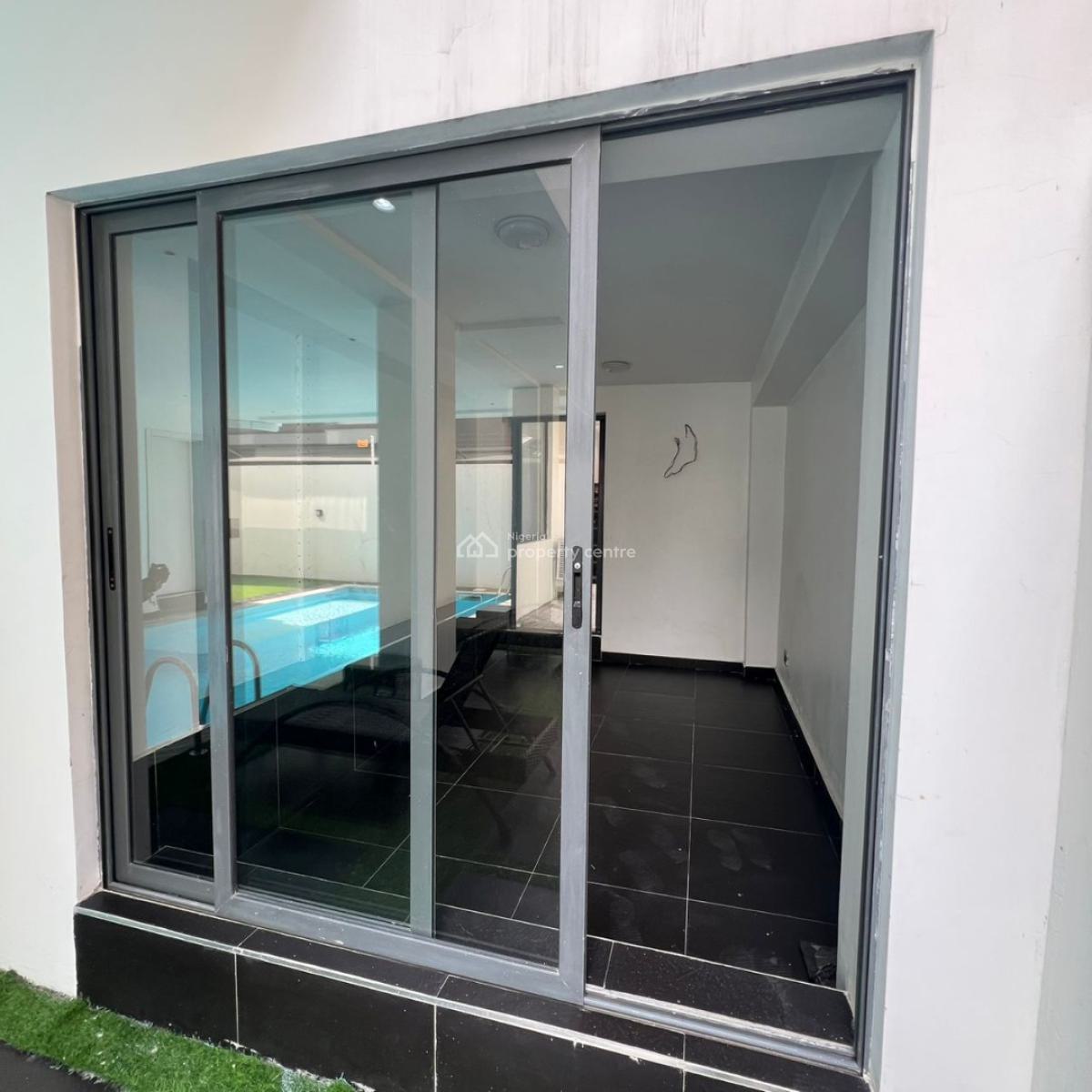 2 Bedroom Apartment, Lekki Phase 1, Lekki, Lagos, Flat / Apartment for Sale