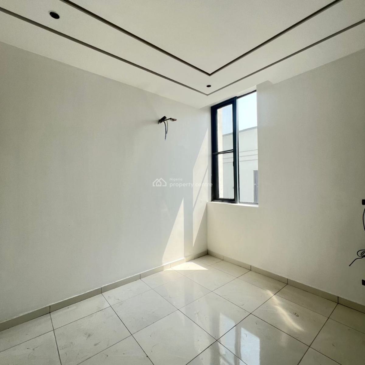 2 Bedroom Apartment, Lekki Phase 1, Lekki, Lagos, Flat / Apartment for Sale