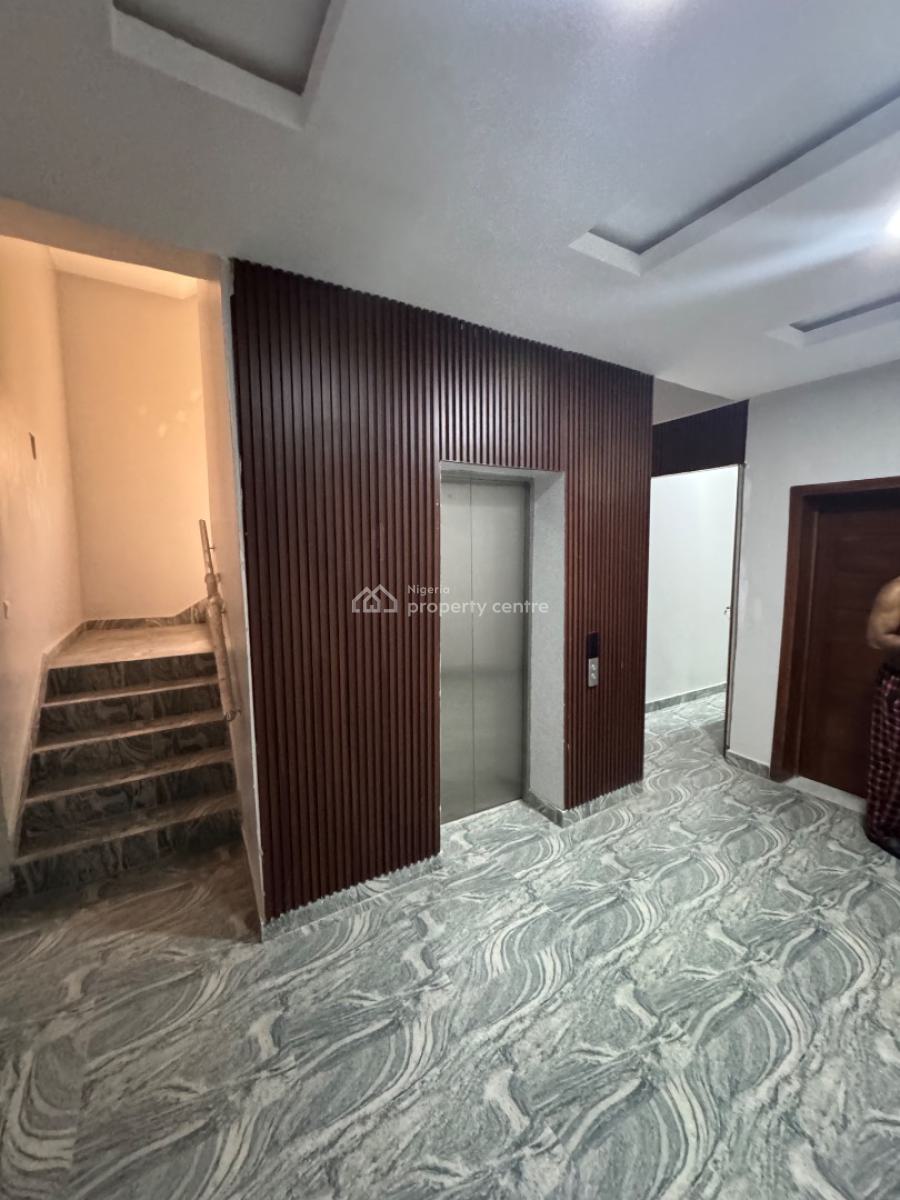 a Luxury Fully Serviced Room Bq with Gym and Swimming Pool, Close to Periwinkle Estate, Lekki Phase 1, Lekki, Lagos, Self Contain (single Rooms) for Rent