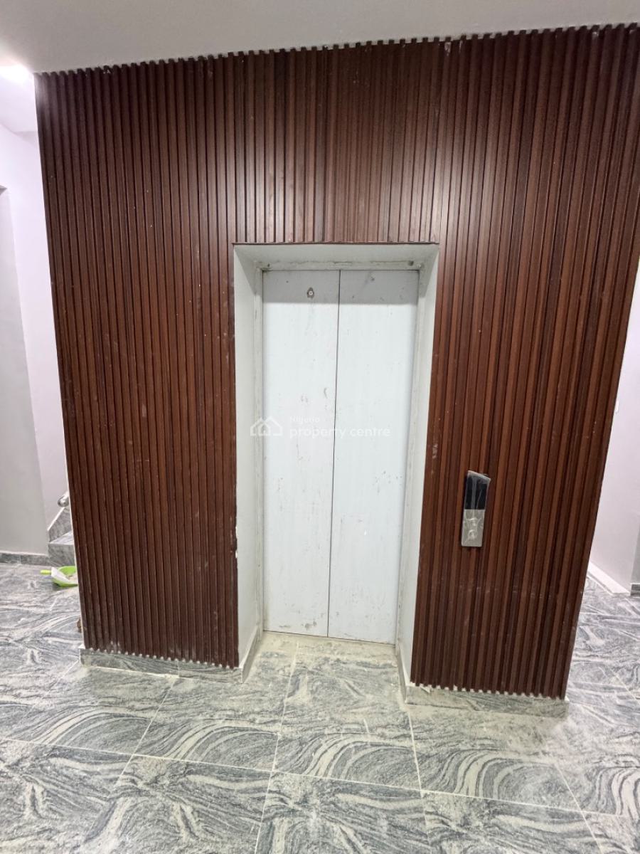 a Luxury Fully Serviced Room Bq with Gym and Swimming Pool, Close to Periwinkle Estate, Lekki Phase 1, Lekki, Lagos, Self Contain (single Rooms) for Rent