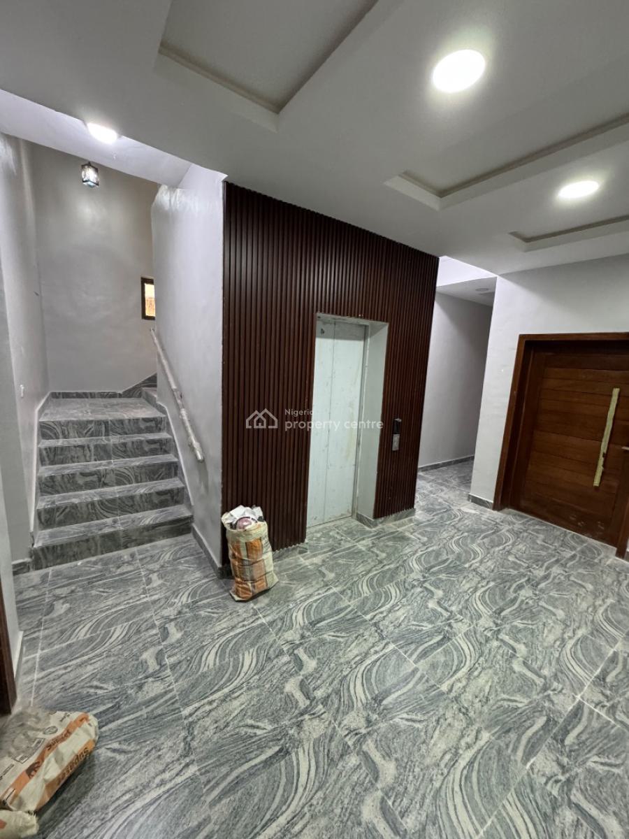 a Luxury Fully Serviced Room Bq with Gym and Swimming Pool, Close to Periwinkle Estate, Lekki Phase 1, Lekki, Lagos, Self Contain (single Rooms) for Rent