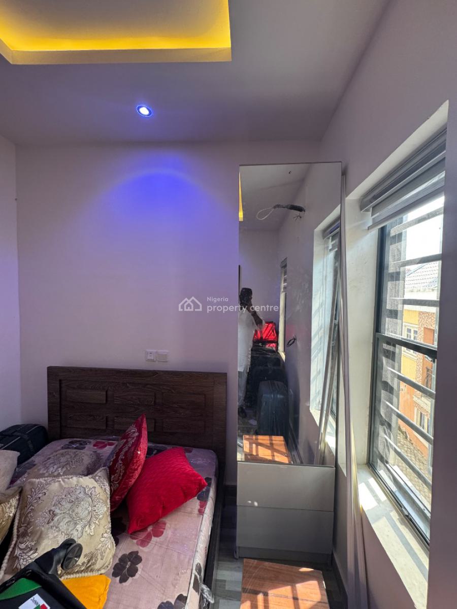a Luxury Fully Serviced Room Bq with Gym and Swimming Pool, Close to Periwinkle Estate, Lekki Phase 1, Lekki, Lagos, Self Contain (single Rooms) for Rent