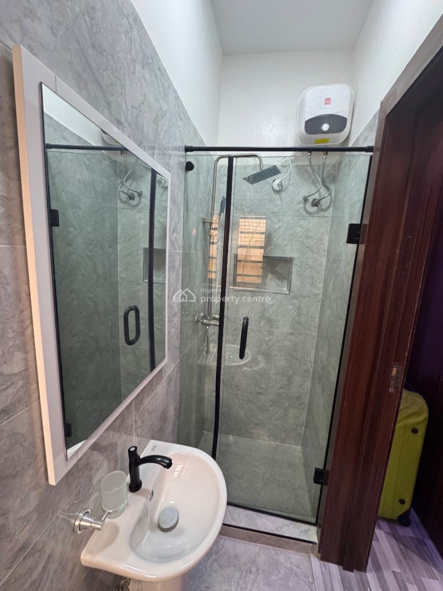 a Luxury Fully Serviced Room Bq with Gym and Swimming Pool, Close to Periwinkle Estate, Lekki Phase 1, Lekki, Lagos, Self Contain (single Rooms) for Rent