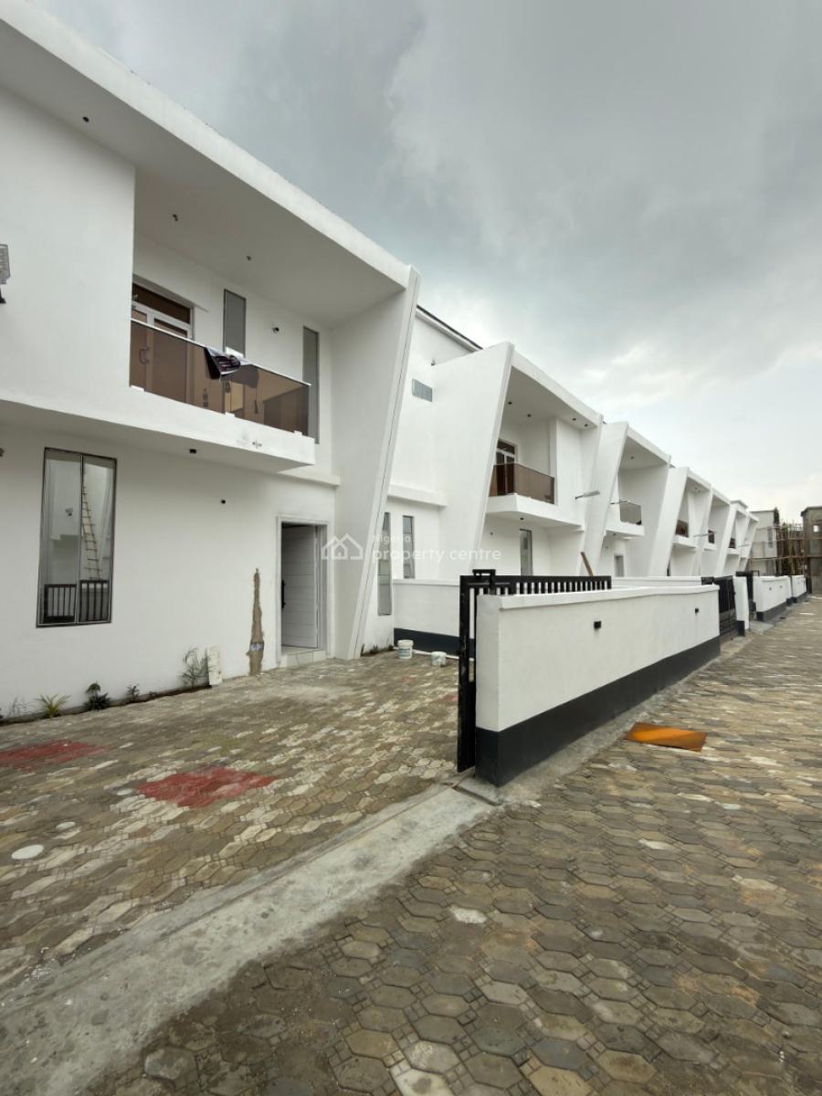 4 Bedroom Semi Detached House, Ikota, Lekki, Lagos, Semi-detached Duplex for Sale