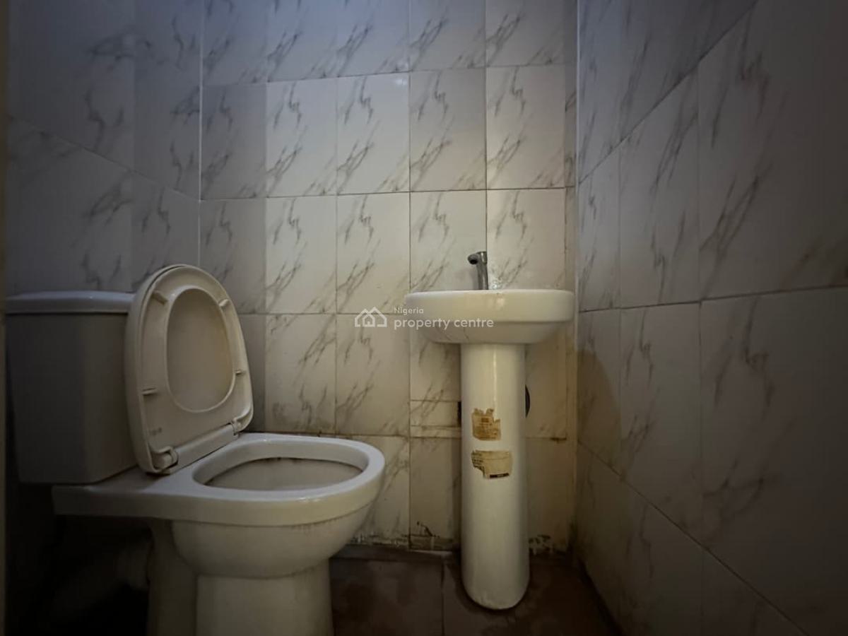 Exclusive 19 Sqm Shop, Lekki Phase 1, Lekki, Lagos, Shop for Rent