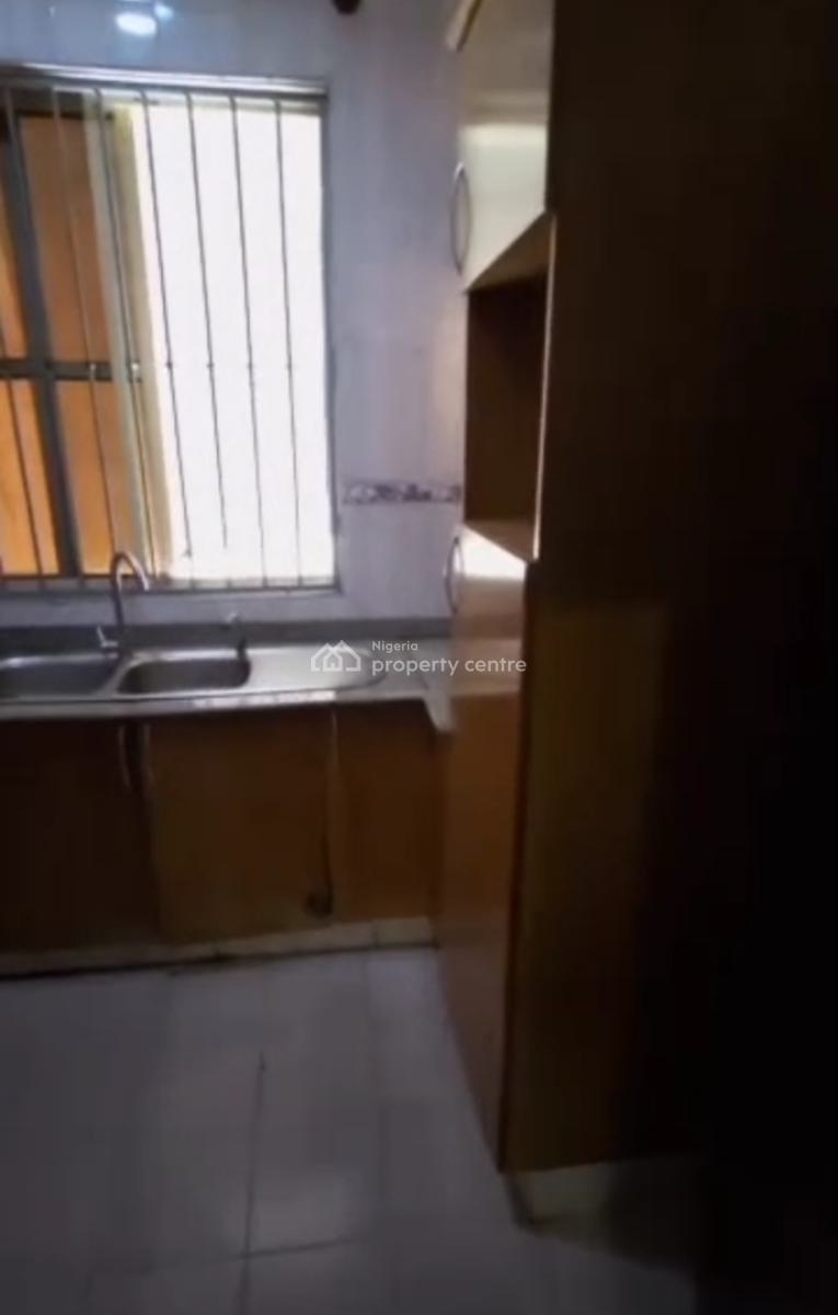 Partially Furnished and Serviced 2 Bedroom Flat with Swimming Pool, in Parkview Estate, Ikoyi., Parkview, Ikoyi, Lagos, Flat / Apartment for Rent