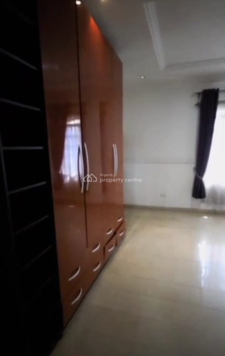 Partially Furnished and Serviced 2 Bedroom Flat with Swimming Pool, in Parkview Estate, Ikoyi., Parkview, Ikoyi, Lagos, Flat / Apartment for Rent