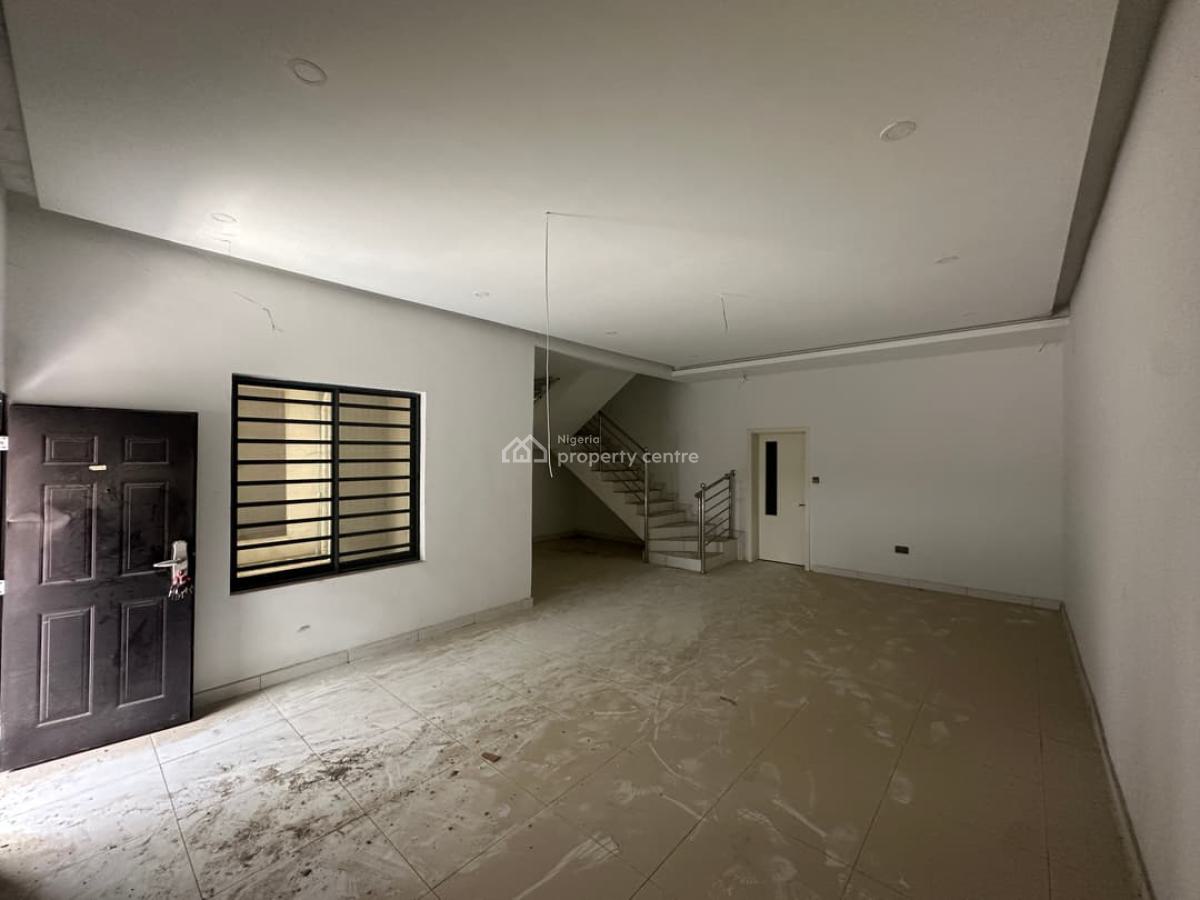 Luxury 4-bedroom Semi-detached House with Bq, Ajah, Lagos, Semi-detached Duplex for Rent