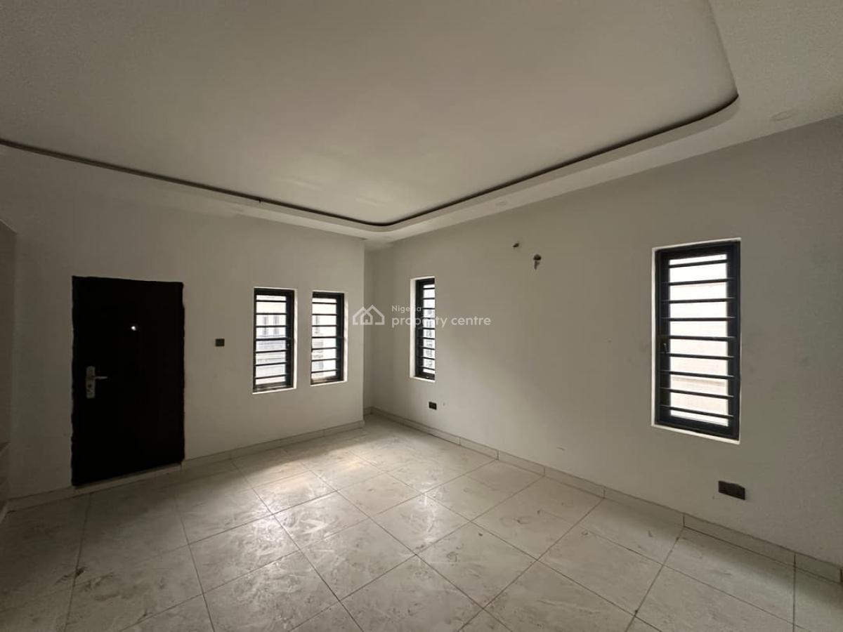 Luxury 4-bedroom Semi-detached House with Bq, Ajah, Lagos, Semi-detached Duplex for Rent