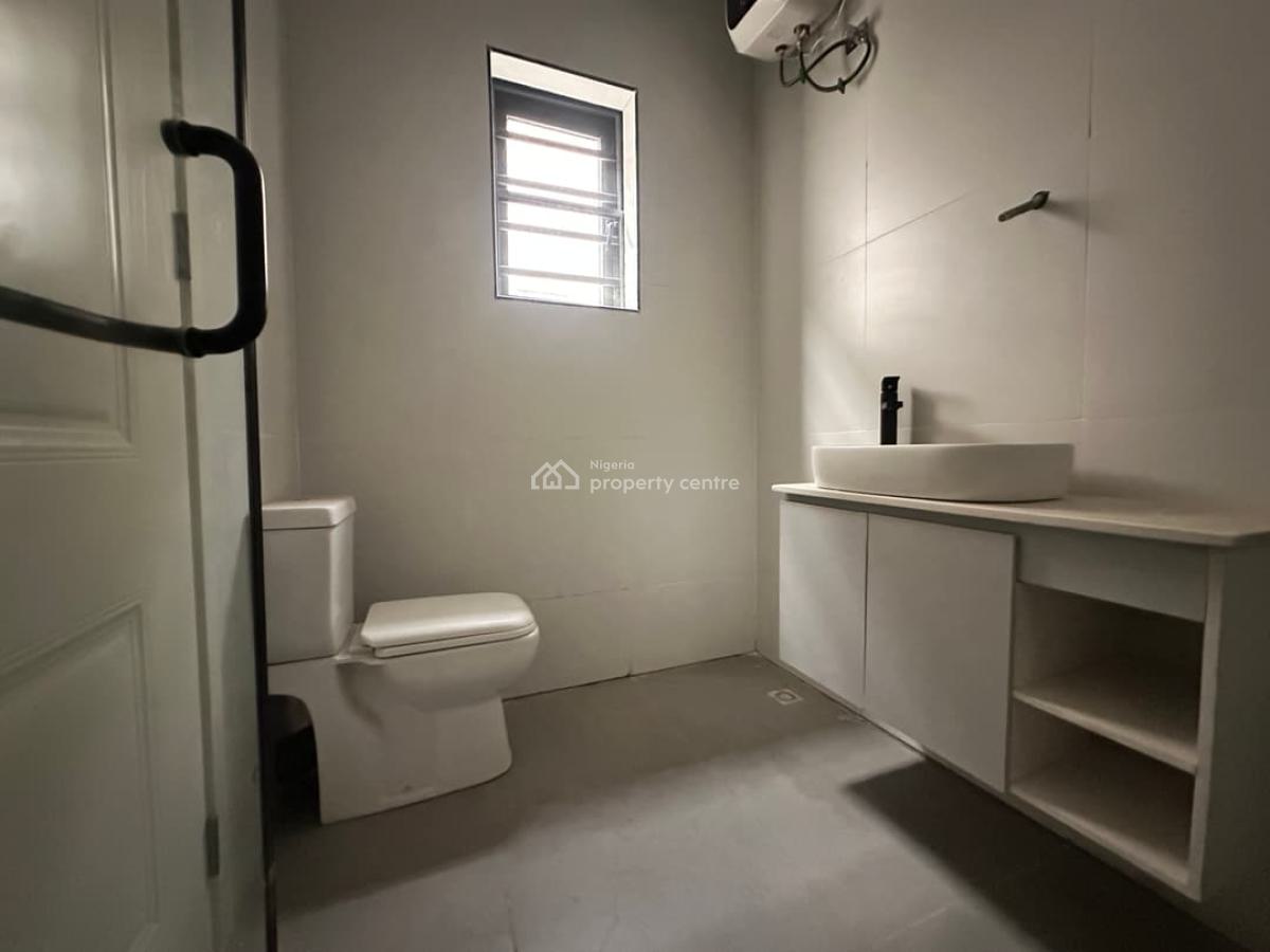 Luxury 4-bedroom Semi-detached House with Bq, Ajah, Lagos, Semi-detached Duplex for Rent