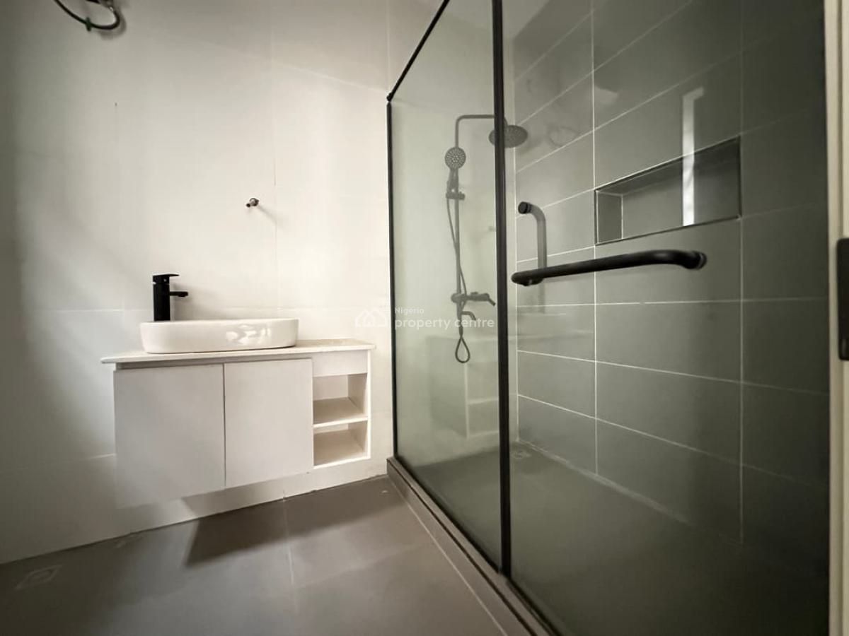 Luxury 4-bedroom Semi-detached House with Bq, Ajah, Lagos, Semi-detached Duplex for Rent