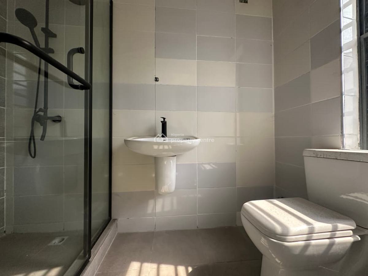 Luxury 4-bedroom Semi-detached House with Bq, Ajah, Lagos, Semi-detached Duplex for Rent