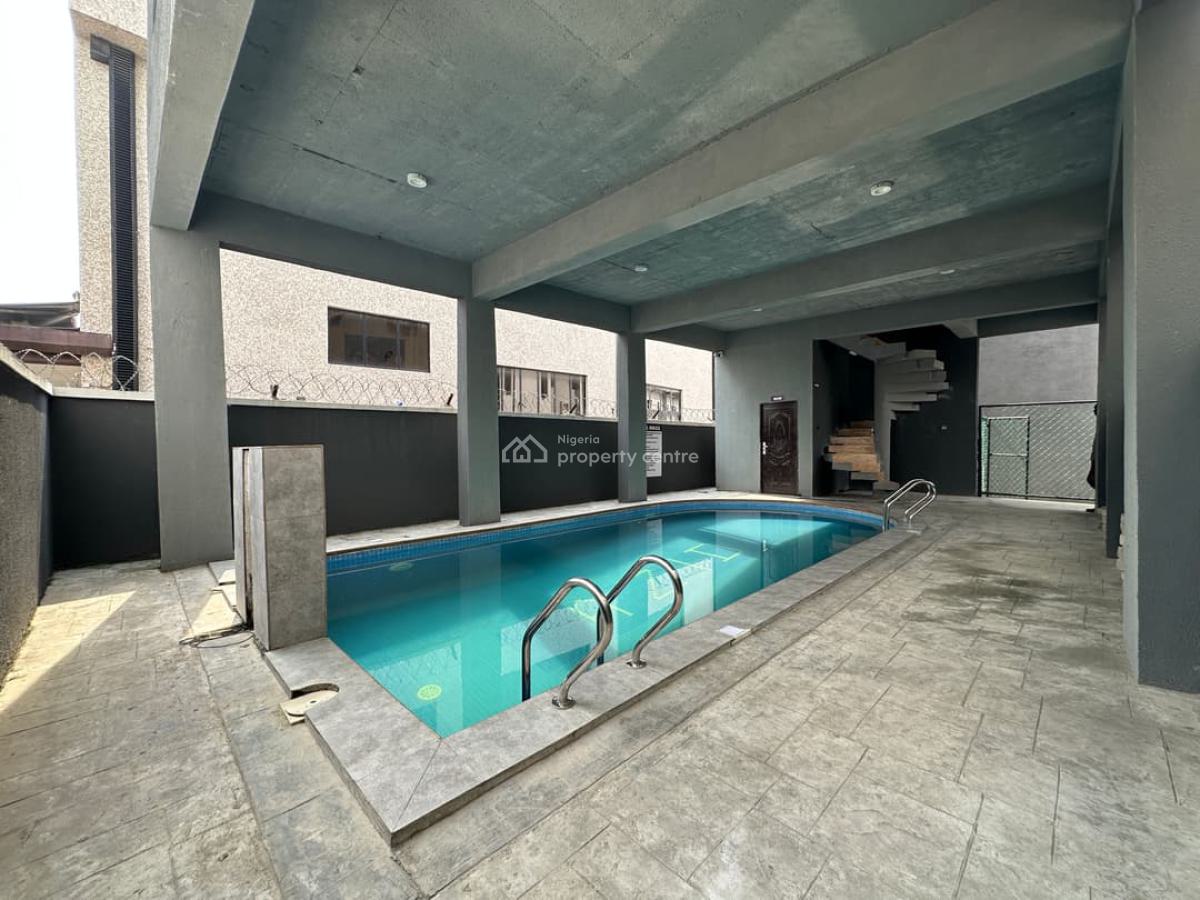 Luxury 4-bedroom Semi-detached House with Bq, Ajah, Lagos, Semi-detached Duplex for Rent