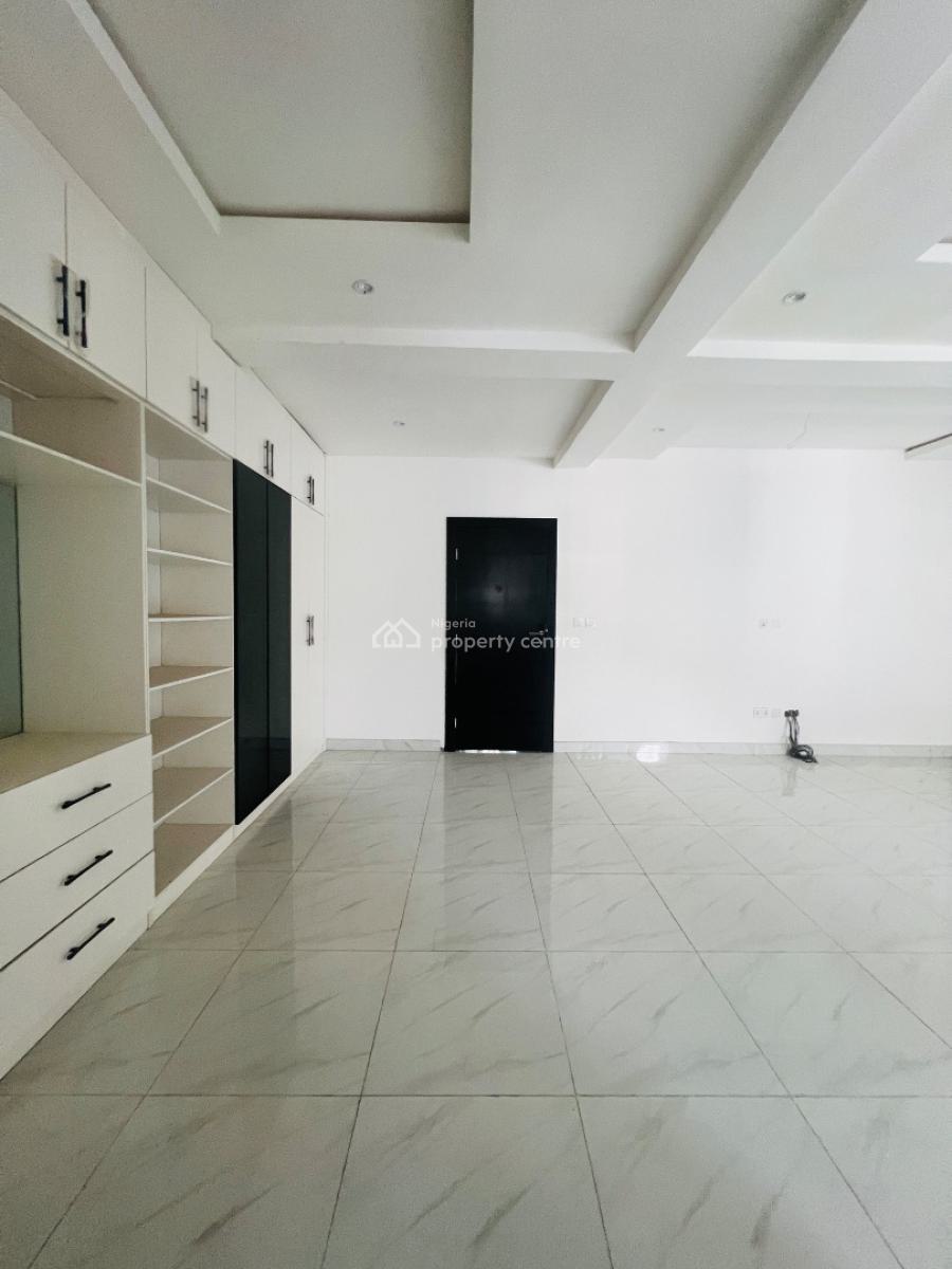 4 Bedroom Terrace Duplex with Gym and Pool, Lekki Phase 1, Lekki, Lagos, Terraced Duplex for Sale