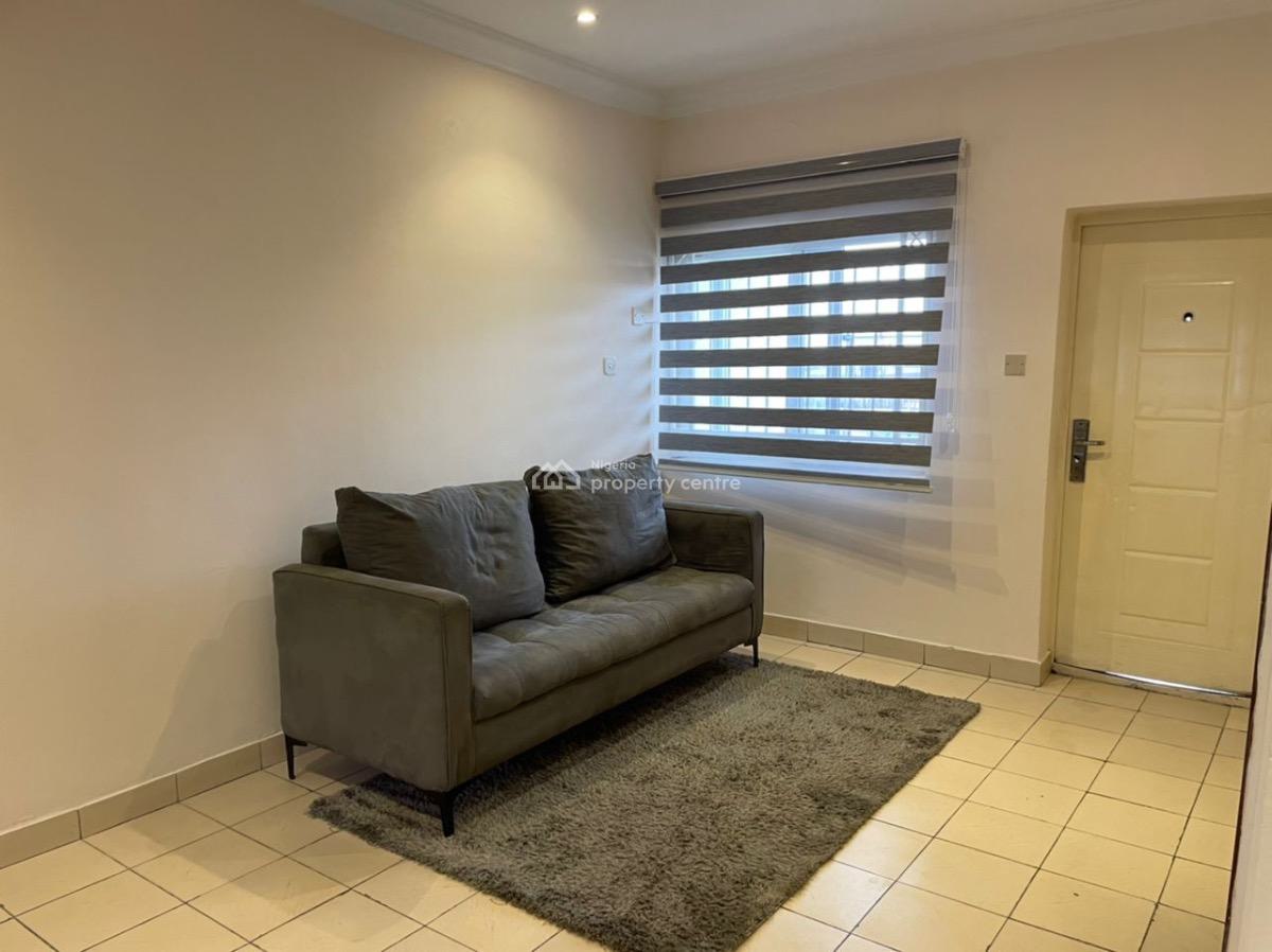 Fully Furnished 1 Bedroom in a Shared Apartment, Primewater Gardens 1, Lekki Phase 1, Lekki, Lagos, Flat / Apartment for Rent