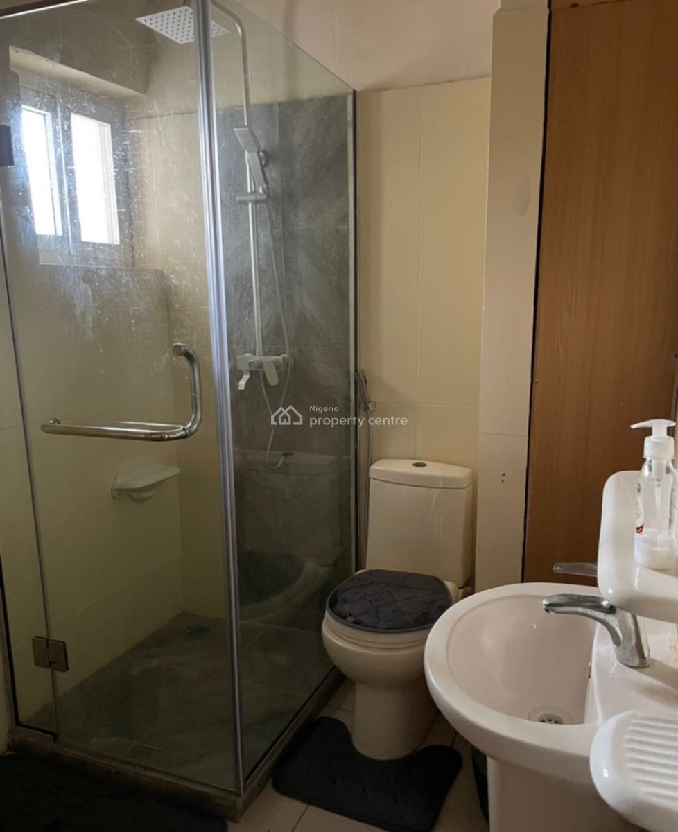 Fully Furnished 1 Bedroom in a Shared Apartment, Primewater Gardens 1, Lekki Phase 1, Lekki, Lagos, Flat / Apartment for Rent
