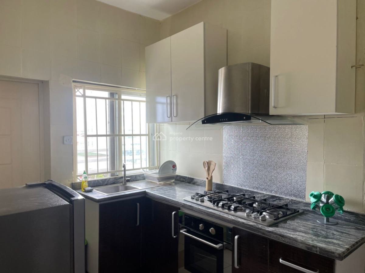 Fully Furnished 1 Bedroom in a Shared Apartment, Primewater Gardens 1, Lekki Phase 1, Lekki, Lagos, Flat / Apartment for Rent