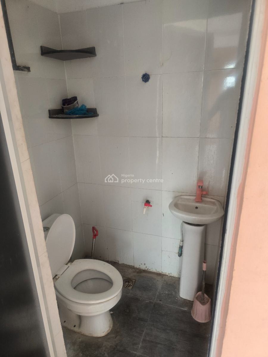 Shop Space 55sqm Available, Off Admiralty Way, Lekki Phase 1, Lekki, Lagos, Shop for Rent