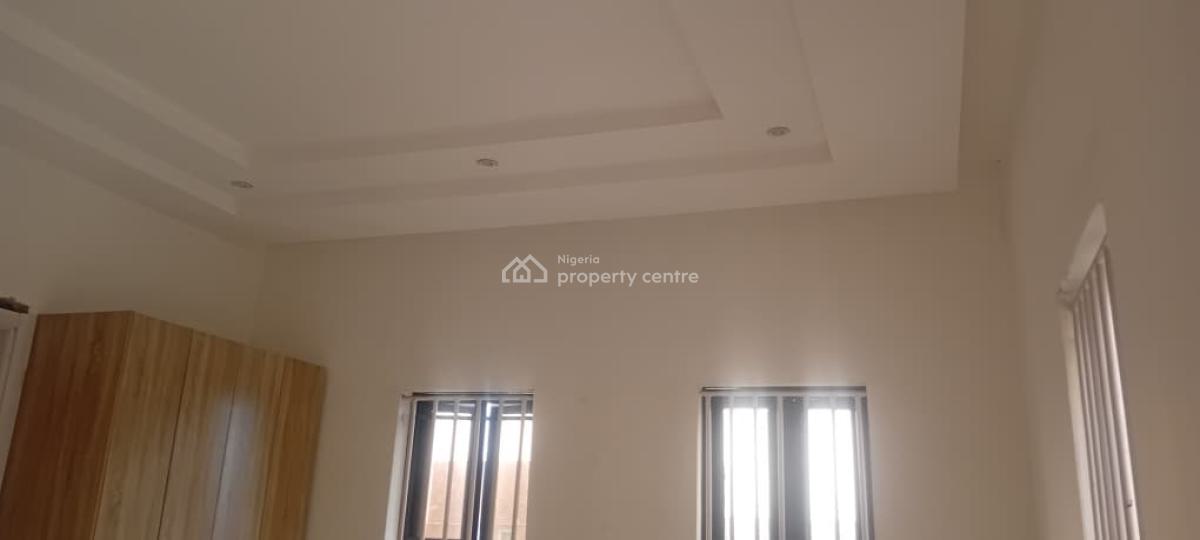Luxury 3-bedroom Apartment with Pool, Gym & Elevator Access, Ikate, Lekki, Lagos, Flat / Apartment for Rent