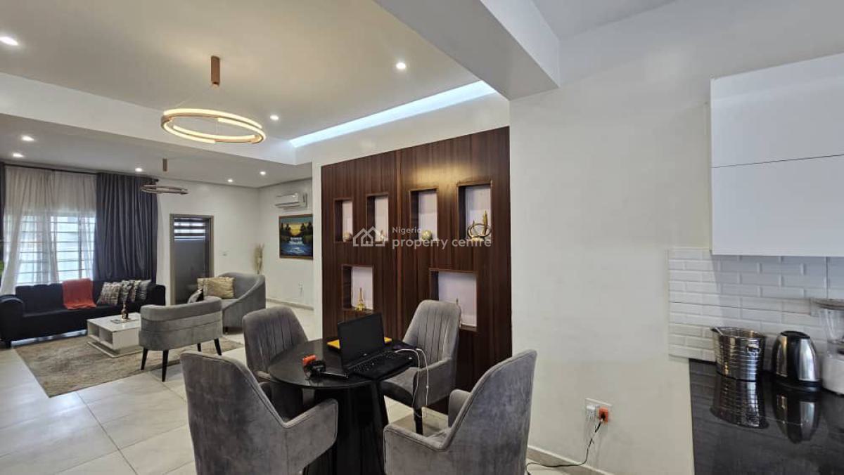 Nicely Built Fully Furnished 3 Bedroom Apartment in an Haven Location., Ikeja, Lagos, Adeniyi Jones, Ikeja, Lagos, Block of Flats for Sale