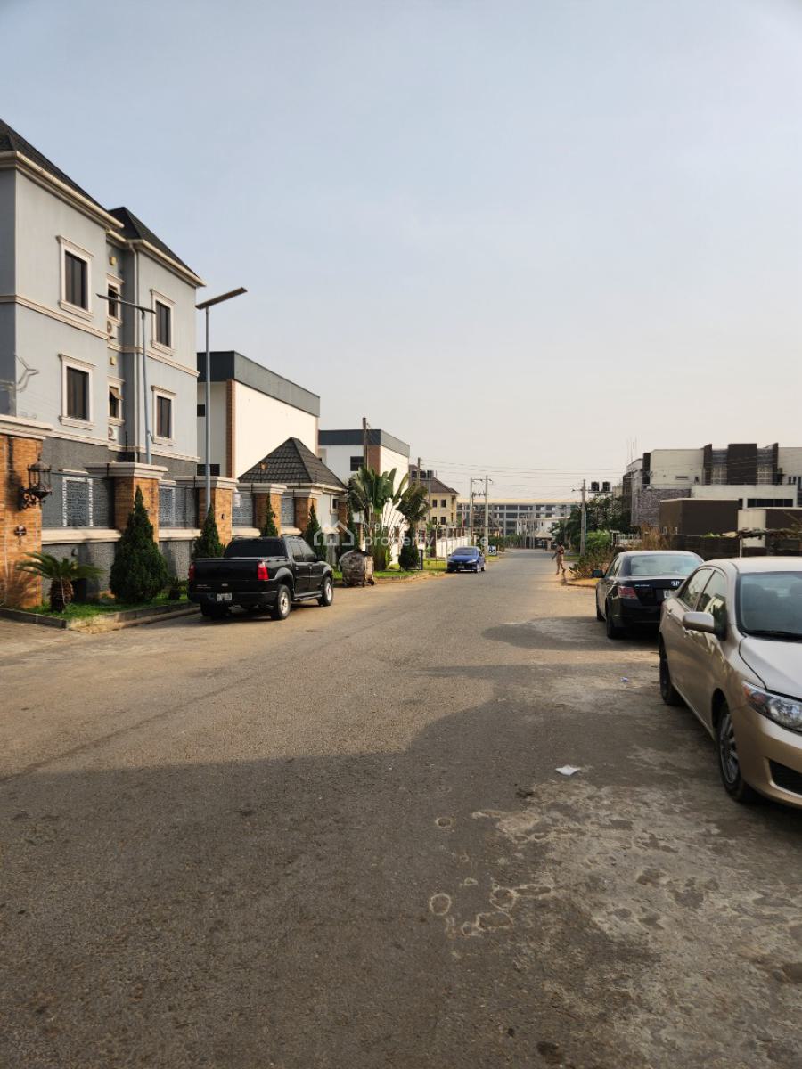 4 Bedroom Terrace Duplex with Bq in Jahi, Jahi, Jahi, Abuja, Terraced Duplex for Sale