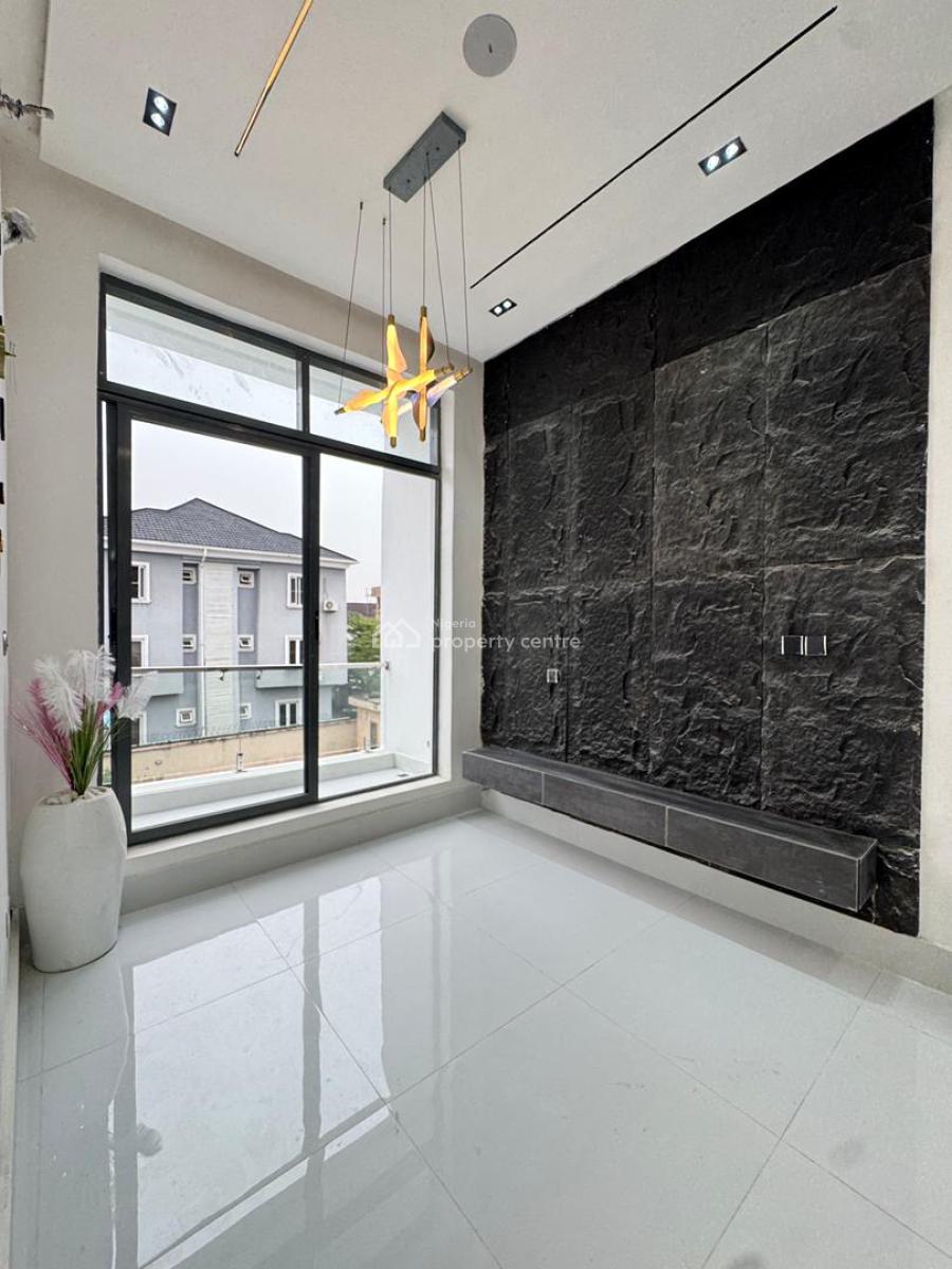 Magnificent 5  Beds with a Private Pool, Chevron, Lekki, Lagos, Detached Duplex for Sale