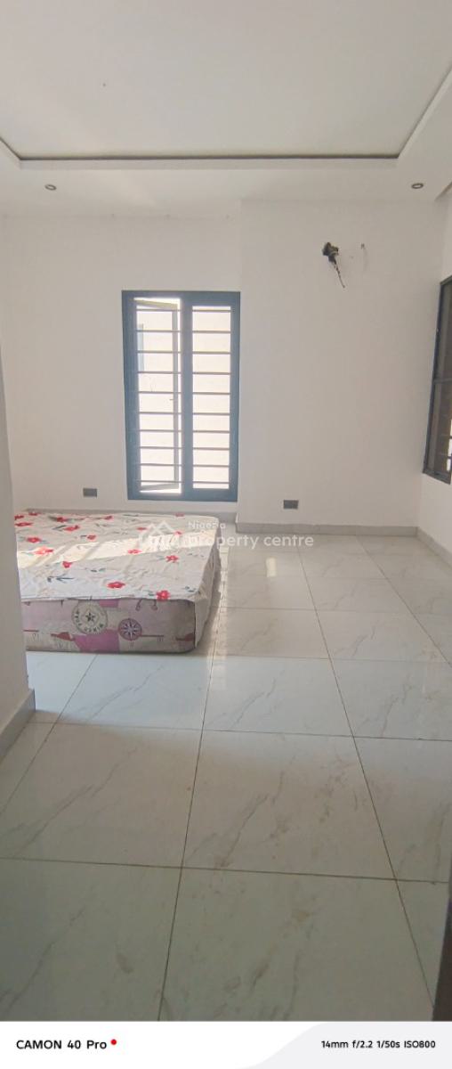 Beautiful Service 4 Bedroom Duplex in Ologolo, Off Ologolo Road, Ologolo, Lekki, Lagos, Semi-detached Duplex for Rent