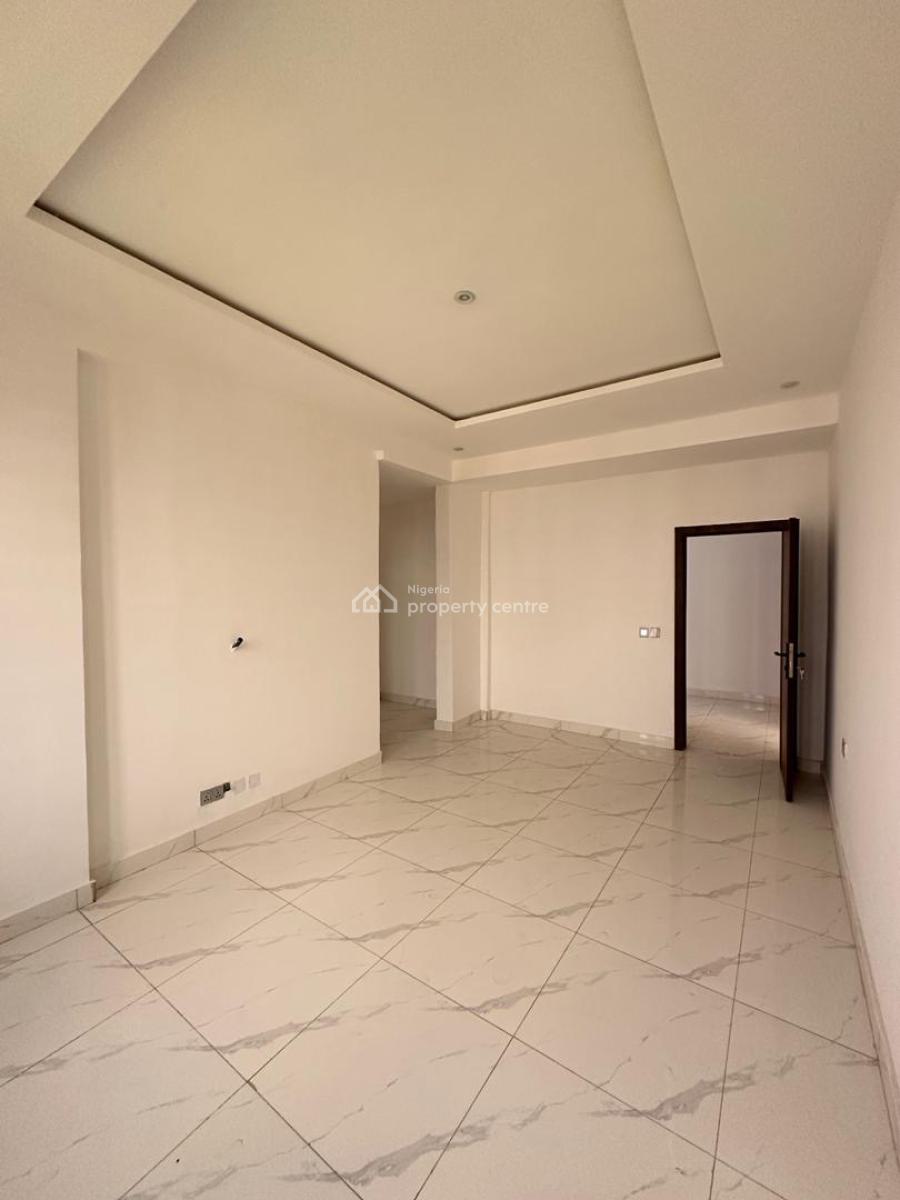 Exquisite Luxury Spacious 3 Bedroom Apartment with Bq and Gym, Lekki, Lekki Phase 1, Lekki, Lagos, Block of Flats for Sale