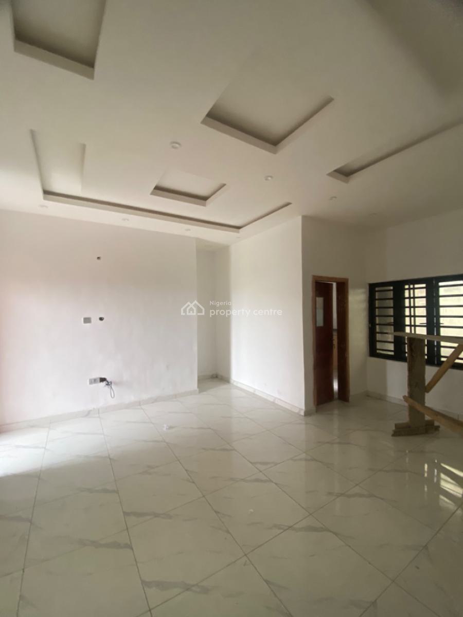 an Executive Two Bedroom Flat, Peace Land Estate Ogombo Off Abraham Adesanya Estate Ajah., Lekki, Lagos, Flat / Apartment for Rent