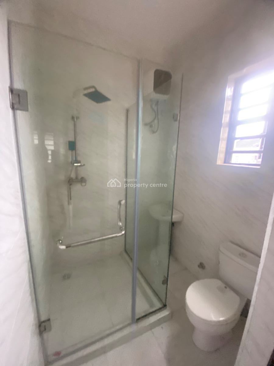 an Executive Two Bedroom Flat, Peace Land Estate Ogombo Off Abraham Adesanya Estate Ajah., Lekki, Lagos, Flat / Apartment for Rent
