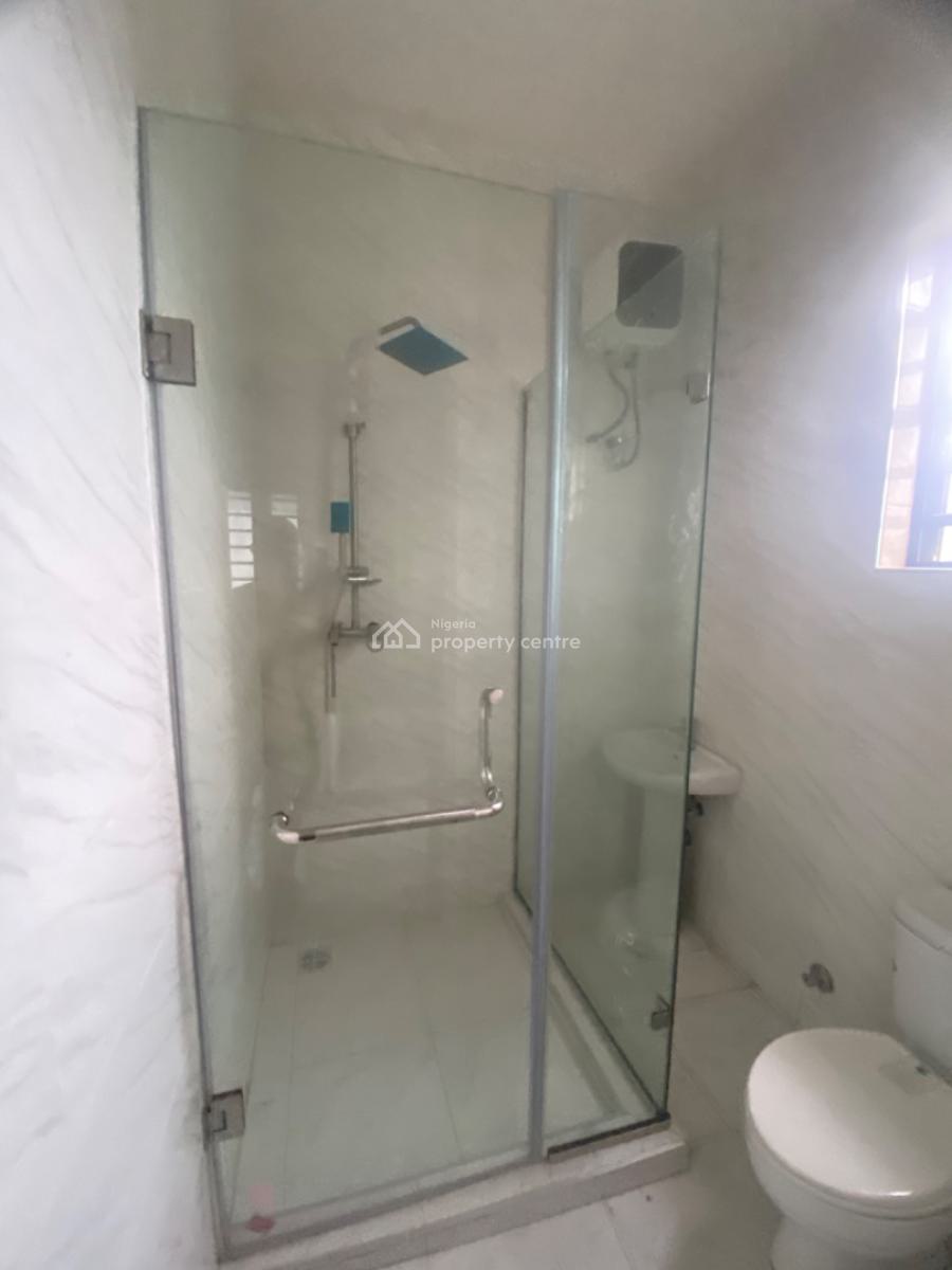 an Executive Two Bedroom Flat, Peace Land Estate Ogombo Off Abraham Adesanya Estate Ajah., Lekki, Lagos, Flat / Apartment for Rent