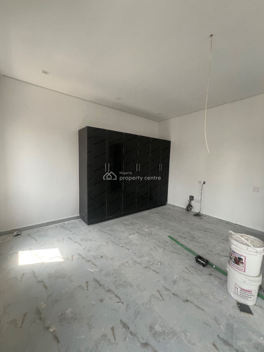 Spacious Semidetached Duplex with Amazing Facilities Lekki Phase 1, Lekki Please 1, Lekki Phase 1, Lekki, Lagos, Semi-detached Duplex for Sale