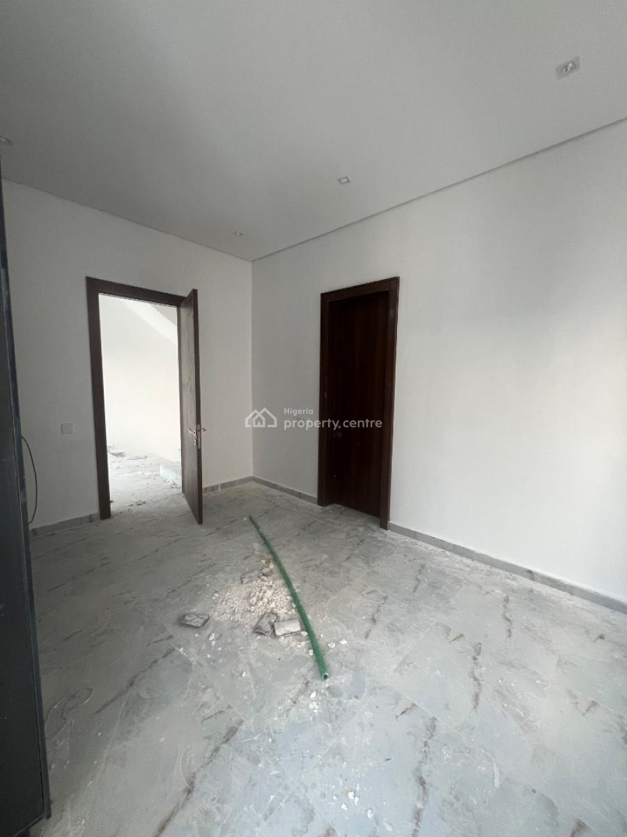 Spacious Semidetached Duplex with Amazing Facilities Lekki Phase 1, Lekki Please 1, Lekki Phase 1, Lekki, Lagos, Semi-detached Duplex for Sale