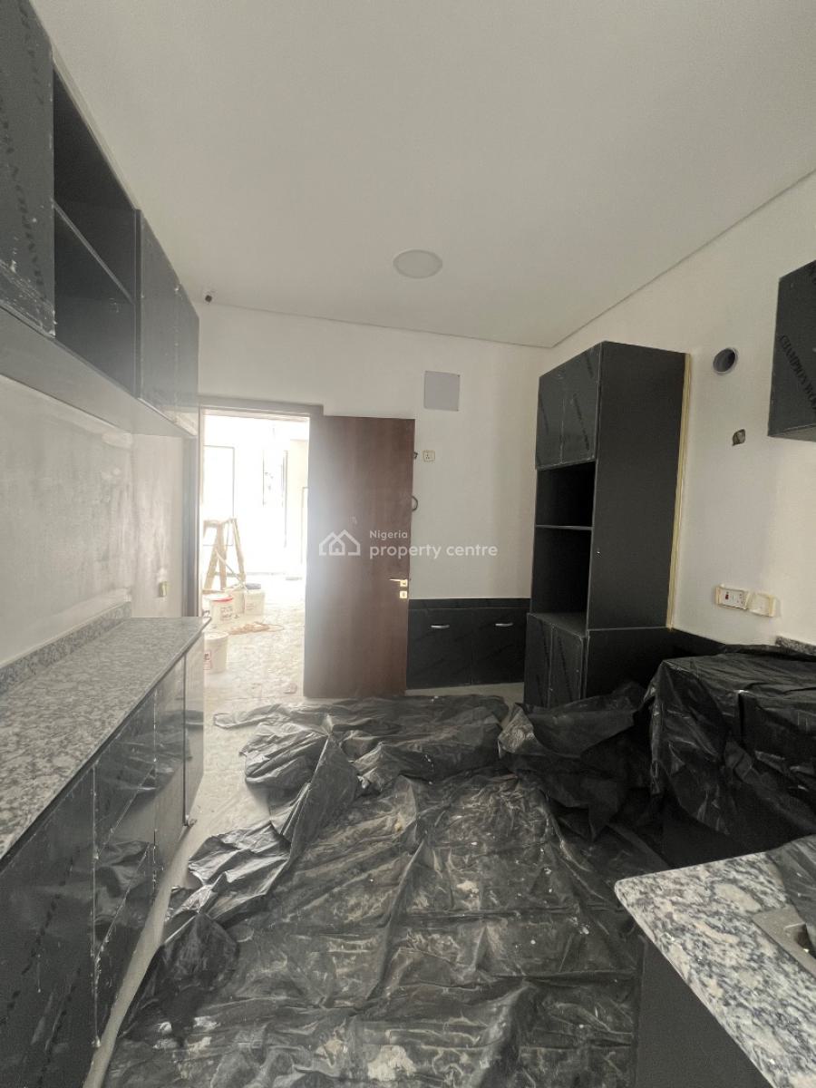 Spacious Semidetached Duplex with Amazing Facilities Lekki Phase 1, Lekki Please 1, Lekki Phase 1, Lekki, Lagos, Semi-detached Duplex for Sale