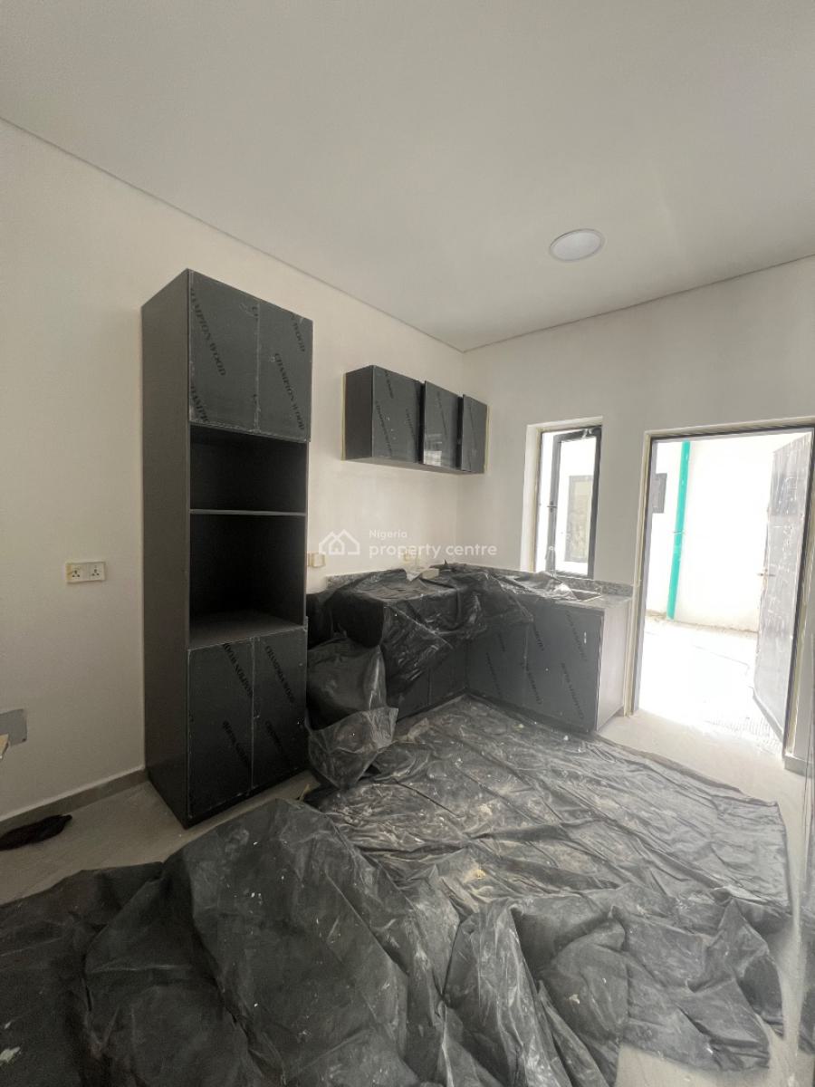 Spacious Semidetached Duplex with Amazing Facilities Lekki Phase 1, Lekki Please 1, Lekki Phase 1, Lekki, Lagos, Semi-detached Duplex for Sale