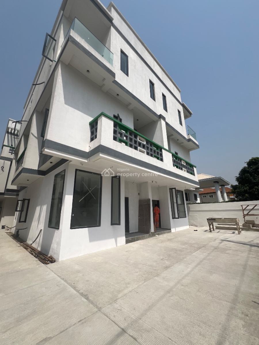 Spacious Semidetached Duplex with Amazing Facilities Lekki Phase 1, Lekki Please 1, Lekki Phase 1, Lekki, Lagos, Semi-detached Duplex for Sale